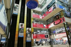 Sim Lim Square (D7), Retail #422745691